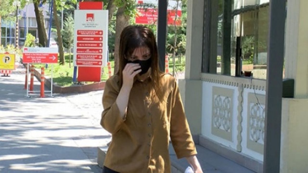 Sınava geç kalan genç kız, gözyaşları içerisinde geri döndü