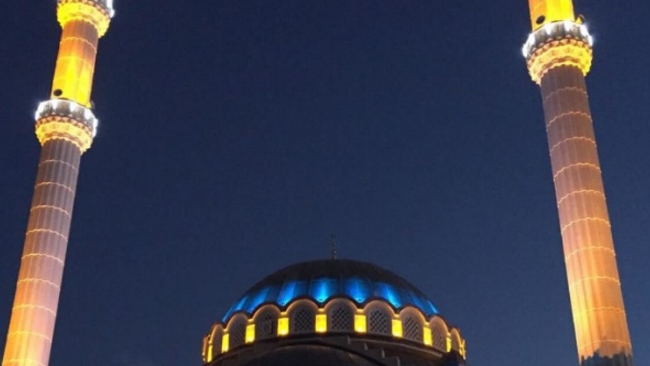 32 ve 54 Farz Nelerdir? 32 Farz Nedir? 54 Farz Nedir? Müslümanların Bilmesi Gereken Farzlar Nelerdir?