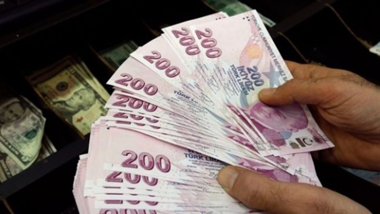 Maddi sıkıntı yaşayan gençlere 350 milyonluk destek
