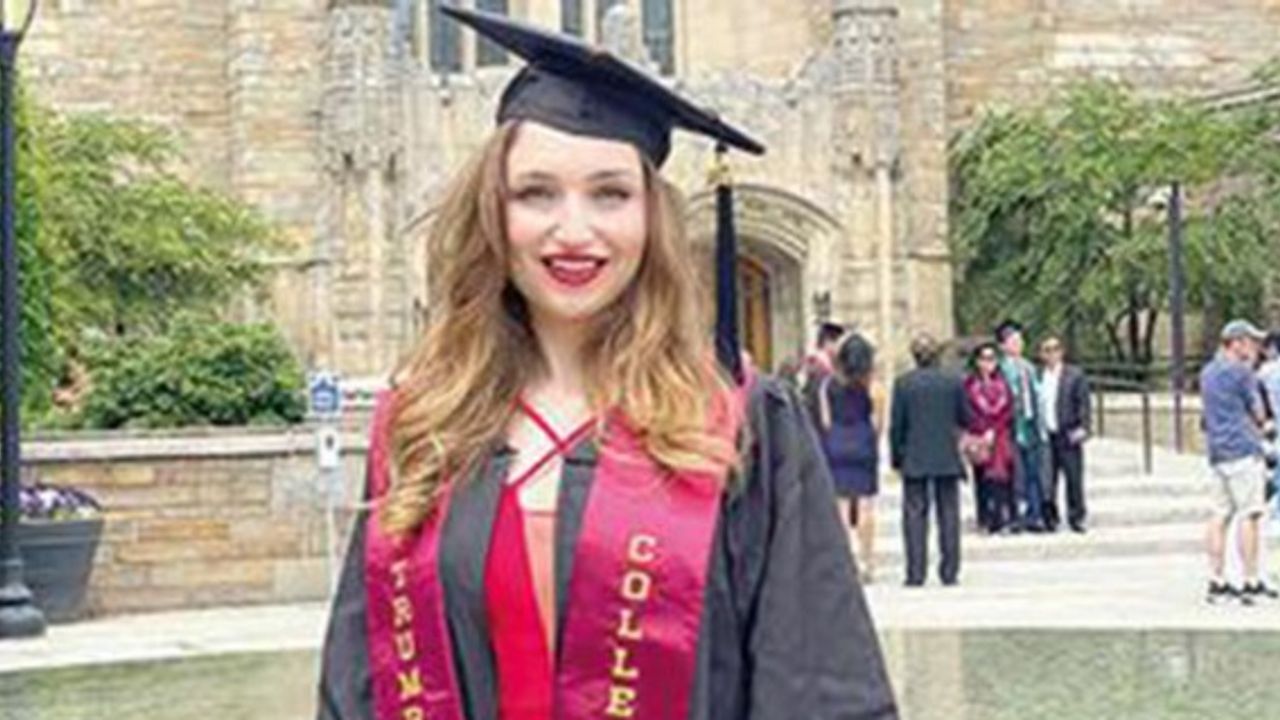 Her okulu birincilikle bitiren Zeynep, Silikon Vadisi'nin de şampiyonu