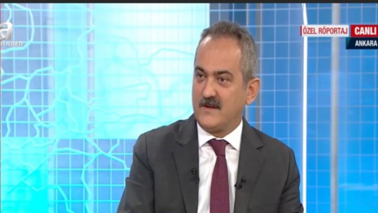 Bakan Özer 2023 Öğretmen atamaları konusunda açıklama yaptı.
