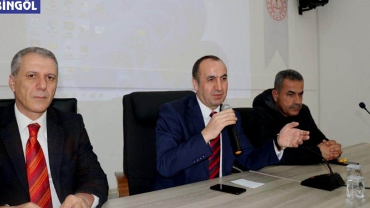 Bingöl’de muhtarlarla ’Erken Uyarı ve Takip Sistemi’ toplantısı yapıldı