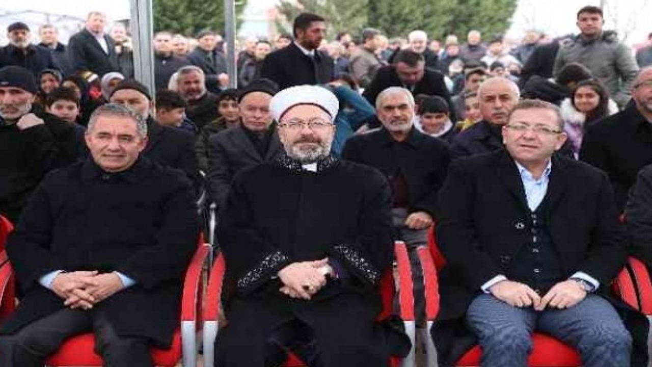 Diyanet İşleri Başkanı Erbaş, Kırşehir’de Hacı Adem Bircan Camii’nin açılışına katıldı