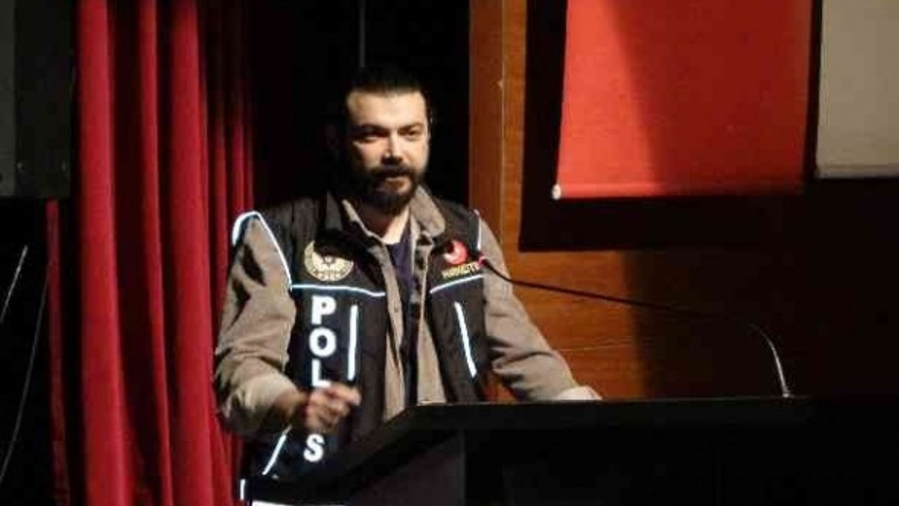 Kartallı vatandaşlara ‘En İyi Narkotik Polisi Anne’ eğitimi