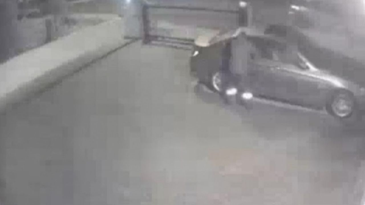 Tuzla ve Kartal’da lüks otomobillere dadanan konsol hırsızları kamerada