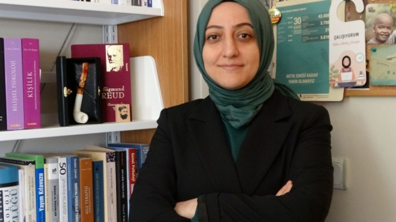 Abartılı giyinenler ve abartılı kas yapanlar kişilik bozukluğuna sahip olabilir