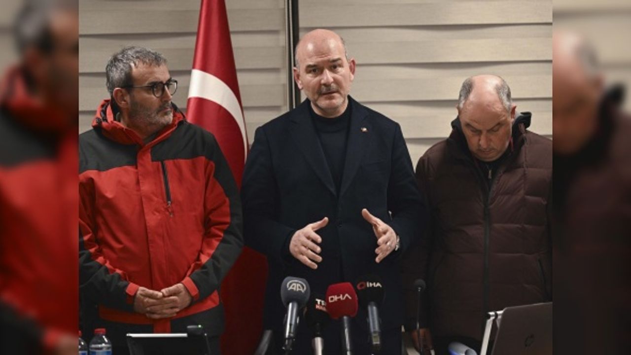 Bakan Soylu: "Ağır hasarlı binalara giriş yasaktır. Kısıtlı süre ile dahi girişlere izin verilmemektedir."