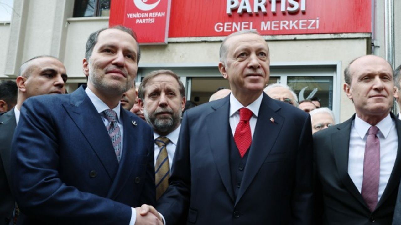 Cumhurbaşkanı Erdoğan, Yeniden Refah Partisi’ni ziyaret etti