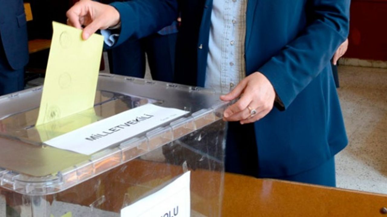 14 Mayıs Seçimlerde Gençler kime oy verecek? İşte Anket Sonuçları