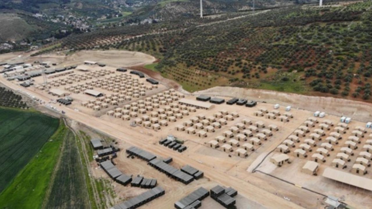 Antakya’da 2 bin 400 öğrenci çadır kentte eğitim görecek