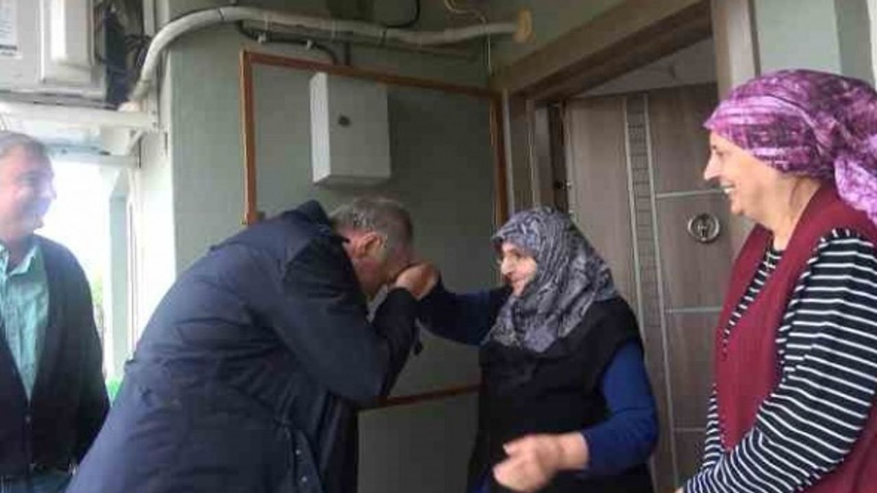 Cumhurbaşkanı Adayı İnce, bayram namazını köyünde kıldı
