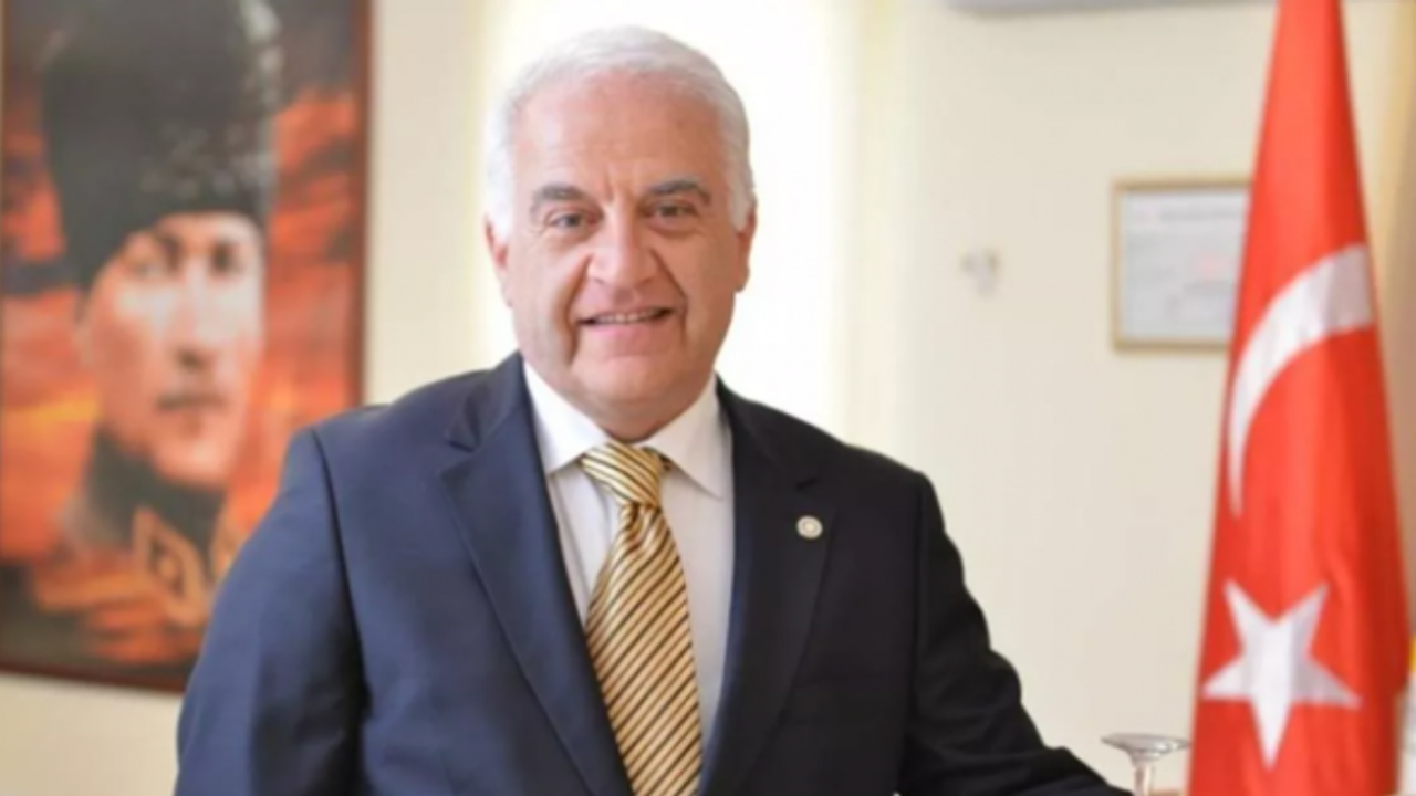 FETÖ’den hapis cezası almıştı… CHP’nin aday listesinde ilk sıradan yer aldı