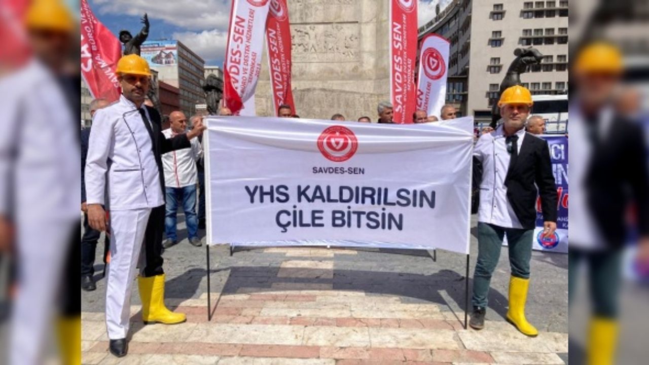 Kamuda yardımcı hizmetler sınıfı kaldırılsın eylemi