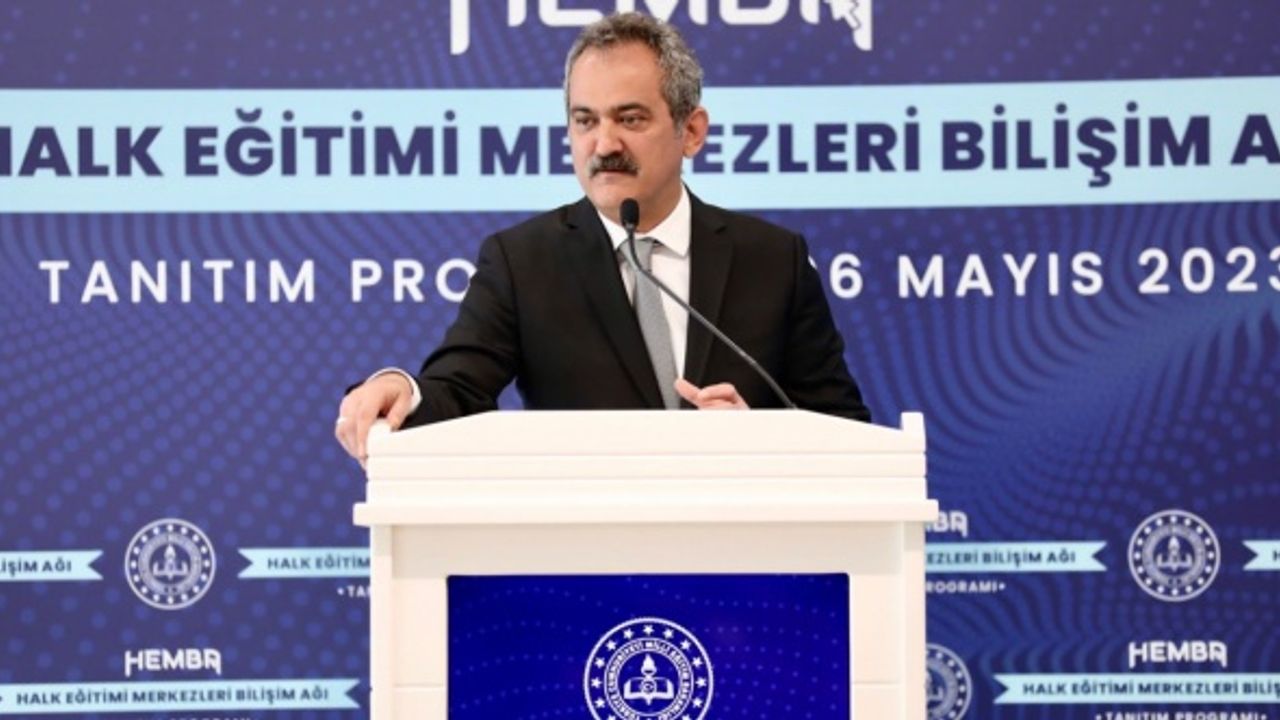 Bakan Özer: “1’le aldığımız dijital platformu altıyla, yediyle devrediyoruz”