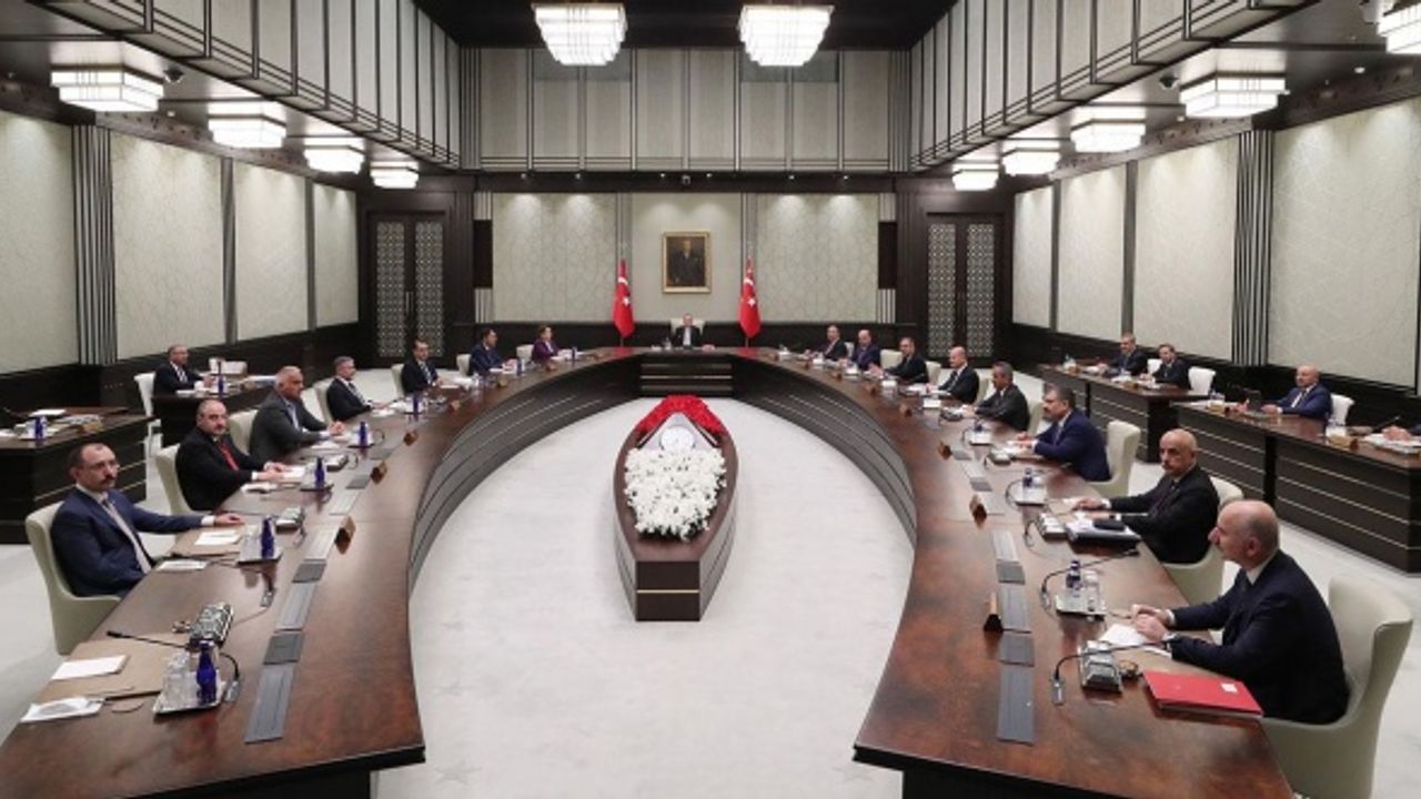 İşte kulislere sızan yeni kabine listesi