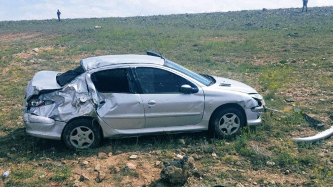 MEB EKYS sınavına giren öğretmenler dönüş yolunda kaza yaptı