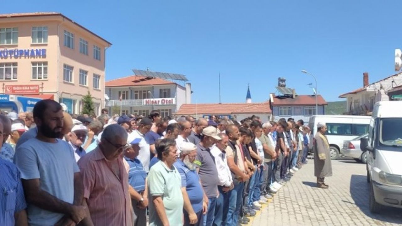 44 yaşındaki işçi 15 günlük yaşam savaşını kaybetti