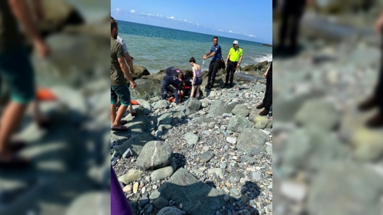 Artvin’de serinlemek için denize giren 9 yaşındaki kız çocuğu boğuldu