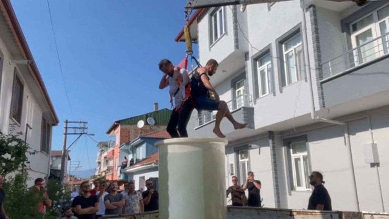 İznik’te ilginç gelenek: Damadı vinçe astılar