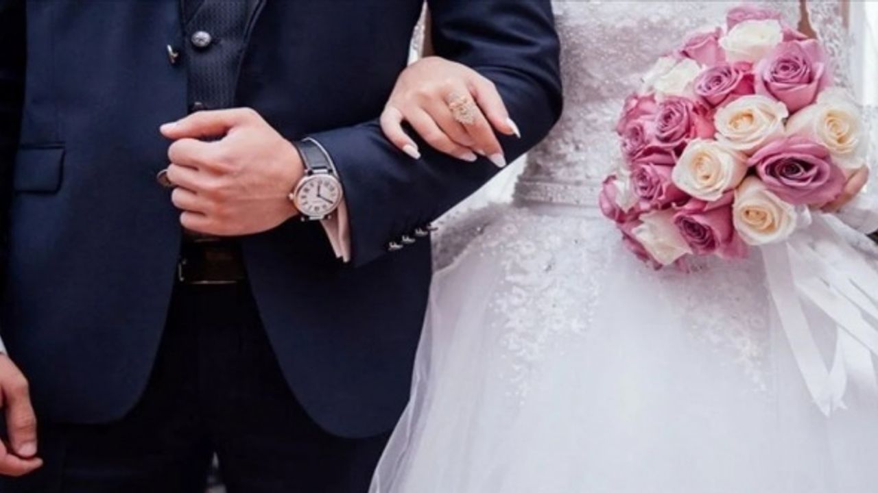 Yeni evlenecek olanlara 150.000 TL evlilik kredisi! 4 ilde uygulanmaya geçiyor!