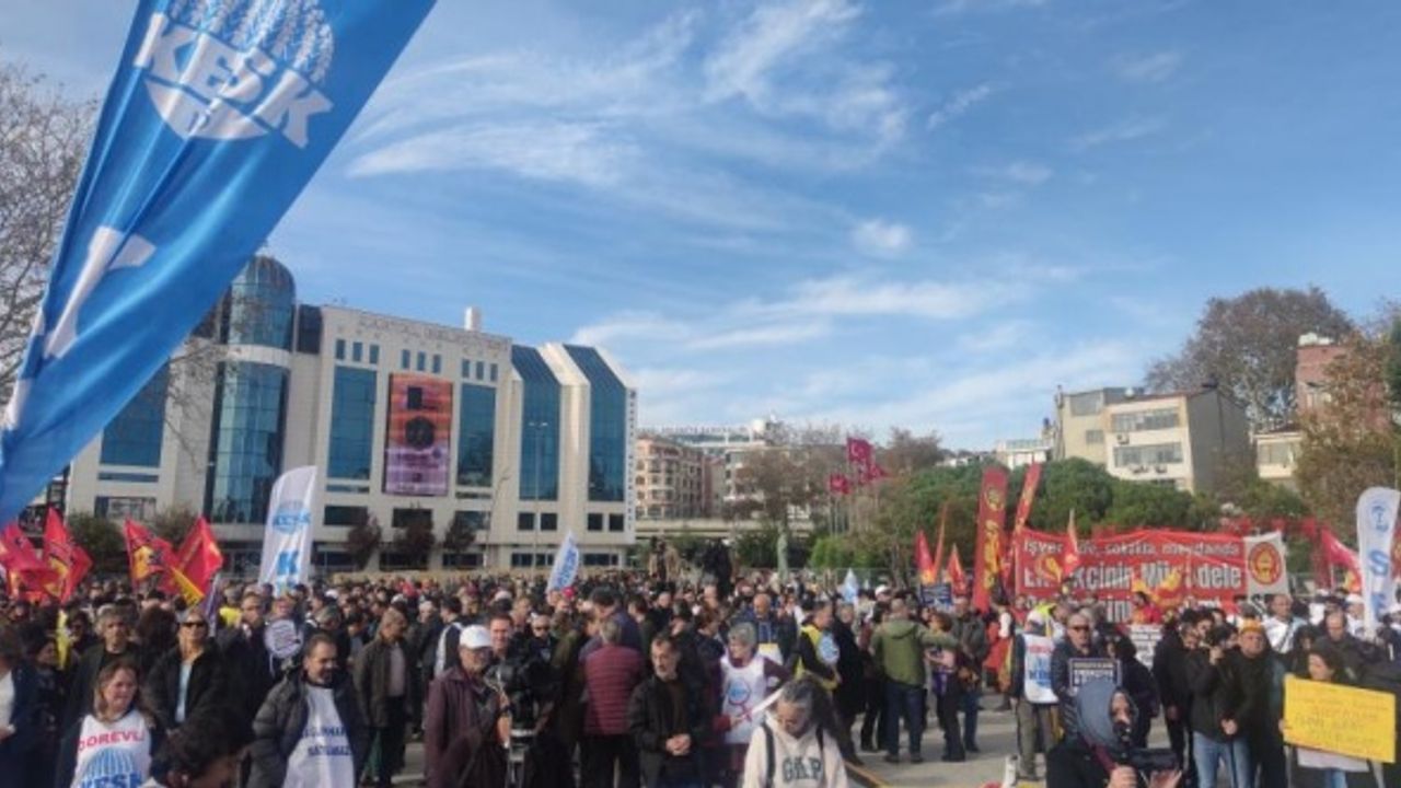 KESK’ten bütçe mitingi: “Kamu hizmetlerinin piyasalaştırılmasına ve özelleştirme soygununa son”