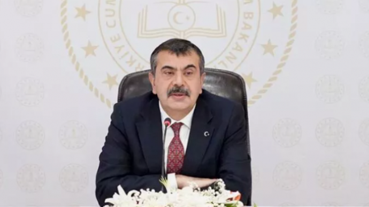 Bakan Yusuf Tekin'den özel okullara zam uyarısı