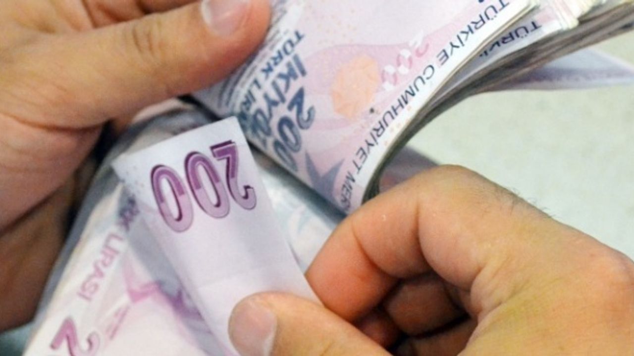 Kamu işçilerinin ilave tediye ödemeleri bugün yapılıyor