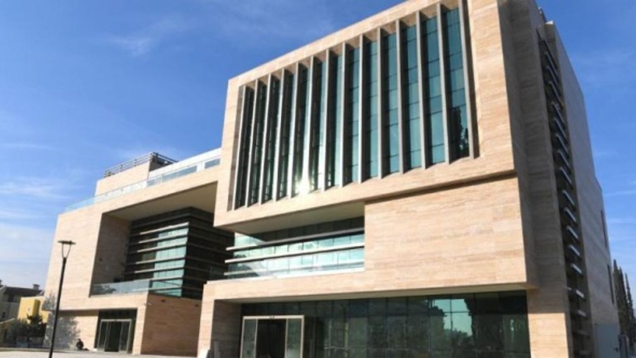 Konyaaltı Belediyesi işçilere maaş değil, 'sadaka' verdi