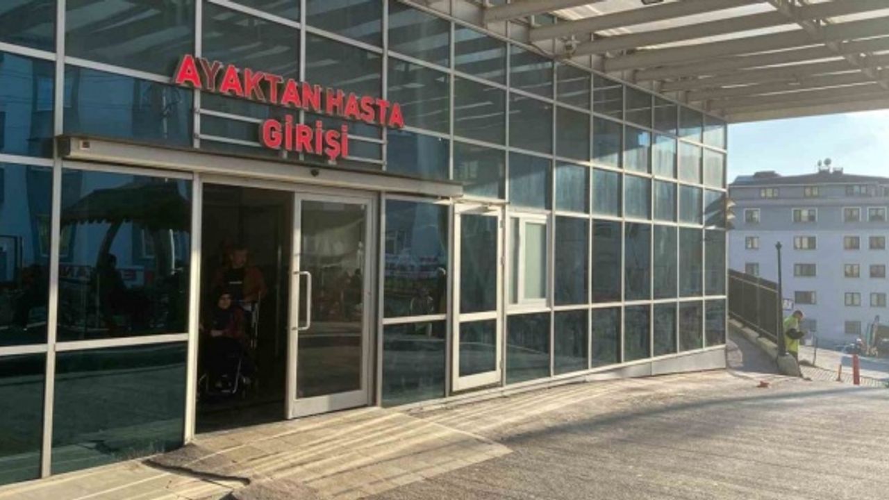 Okul Kantininde Tavuk Döner Yiyen Öğrenciler Hastanelik Oldu