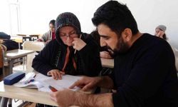 58 yaşında üniversite sınavına hazırlanıyor, azmiyle gençlere örnek oluyor
