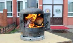 Meslek lisesinde depremzedeler için soba üretiliyor