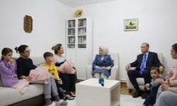 Cumhurbaşkanı Erdoğan, depremzede aileyi ziyaret etti