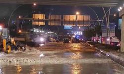 Ankara’da sağanak su baskınlarına neden oldu