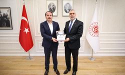 Memur-Sen 7’inci Dönem Toplu Sözleşme tekliflerini Bakan Işıkhan’a teslim etti