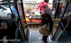 Otobüste Rahatsızlanan Öğretmeni Şoför Acile Yetiştirdi!