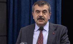 Bakan Tekin: ''Öğretmenler, haftalık ders saatlerinin artırılmasını istiyordu.''