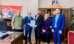 Öz Sağlık-İş'te yeniden Başkan seçilen Sedat Balkan mazbatasını aldı
