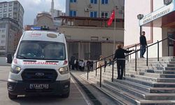 Öğretmen Merdivenlerden Düştü