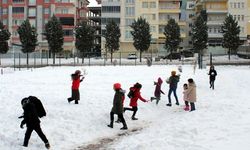 İstanbul'da okullar yarında tatil edildi