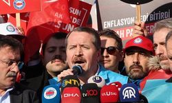 Memur Sen'den Bakanlık önünde eylem: Yüzde 11,54'lük zammı kabul etmiyoruz!