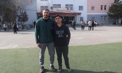 Iğdır’da öğretmen, öğrencisini heimlich manevrası ile kurtardı