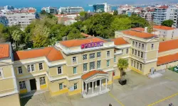 İzmir Atatürk Lisesi’nde Huzur Kaçtı!