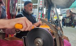 Bilenmeyen bıçak hem kurbana hem de kesene zarar veriyor