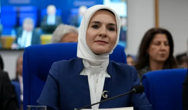 Aile yılında aileyi yıkan televizyon programlarına Bakan hala bakmaya devam ediyor