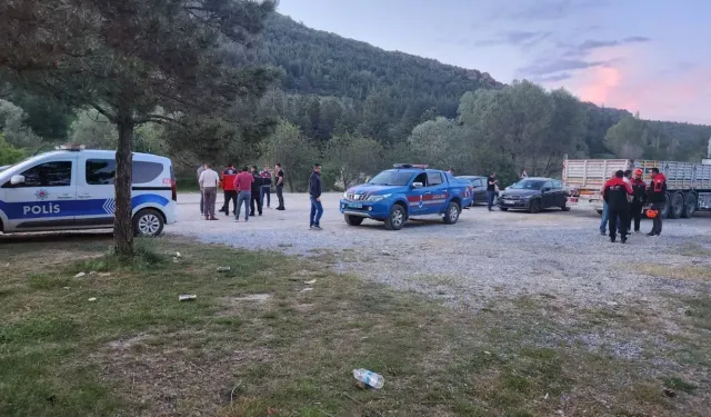 Isparta'da Görev Yapan Öğretmenden Haber Alınamıyor