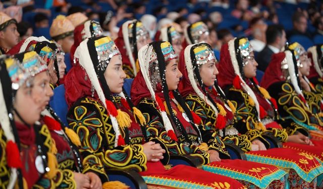 PİKTES Kapsamında MEB'den Sosyal Uyum Mesajı: Gösteri Programı Yoğun İlgi Gördü