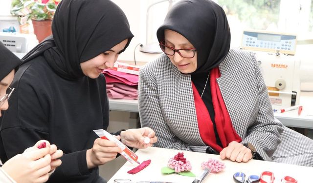 Mersin'den Türkiye'ye Örnek Bir Kadın Projesi: "Kadın Eli Değmiş,Belli"