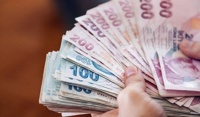 Zamlı Emekli Maaşları Hesaplara Yatmaya Başladı!