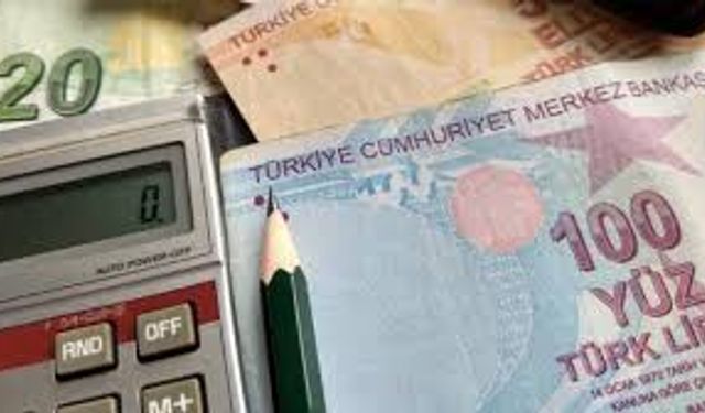 Kamu İşçilerine Üçüncü Zam Teklifi Verildi