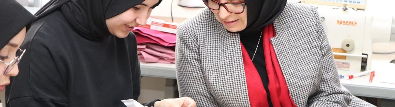 Mersin'den Türkiye'ye Örnek Bir Kadın Projesi: "Kadın Eli Değmiş,Belli"